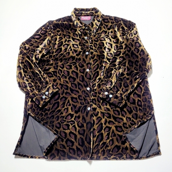 VTG Denim&Co. Shimmering Velvet Leopard Print Long Sleeve Button Down Top (L) - Picture 6 of 9